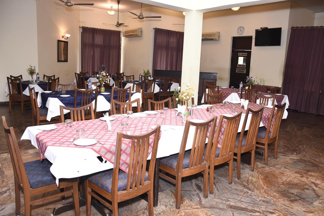 Modipur Hotel Rāmpur Exterior foto