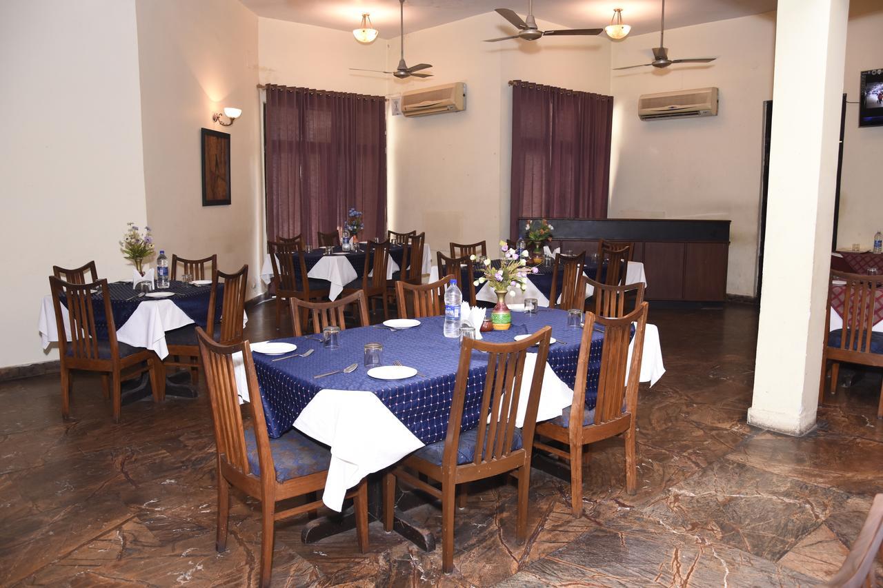 Modipur Hotel Rāmpur Exterior foto